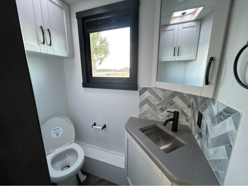 2026 JAYCO SENECA 37K - Image 17