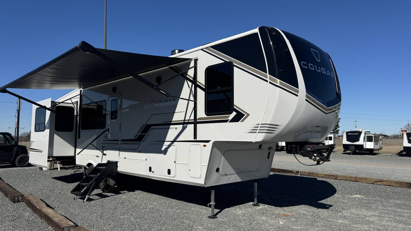 2026 Keystone Cougar 1776 Edition 320RDS - Image 2