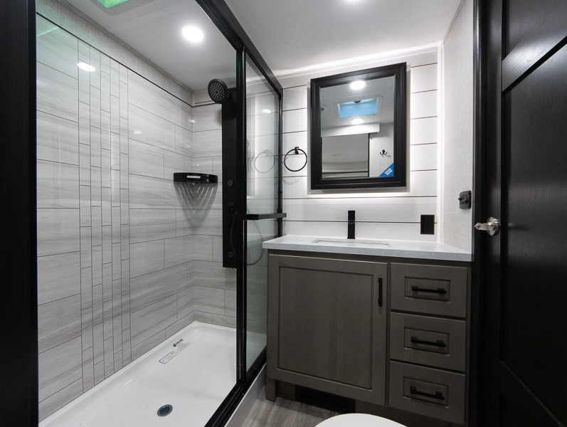 2025 Jayco Seismic Luxury Series 4113 - Image 19