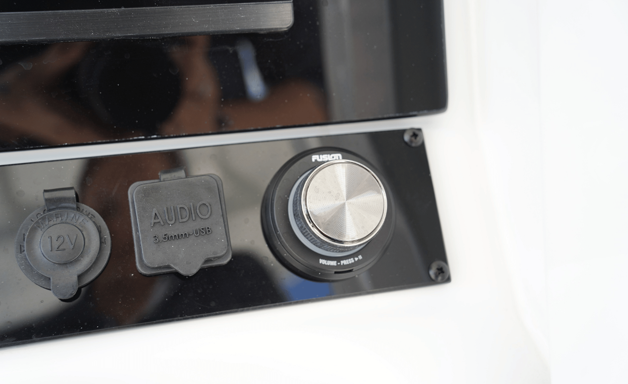 2027 SEA HUNT GAMEFISH 30FS - Image 37