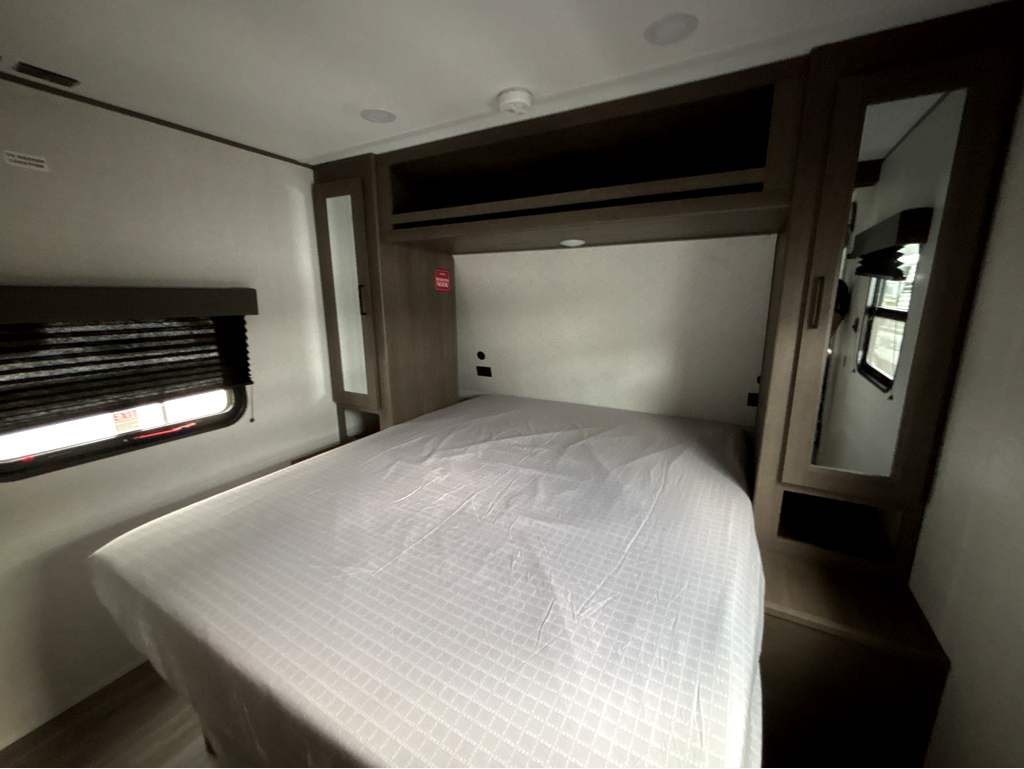 2026 GRAND DESIGN TRANSCEND 26RBX - Image 21