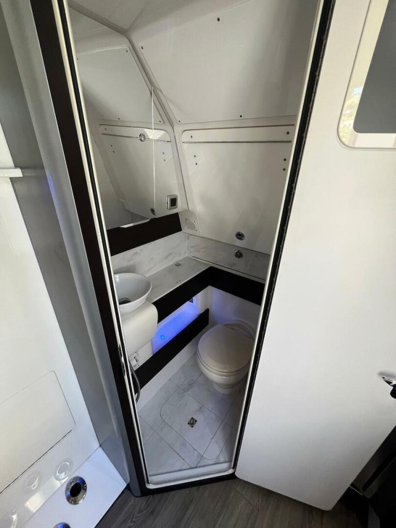 2018 Scout 380 LXF - Image 58