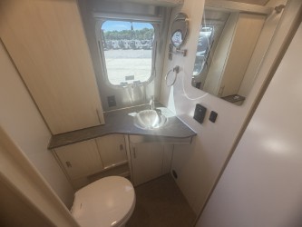 2026 AIRSTREAM FLYING CLOUD 25FBT - Image 17