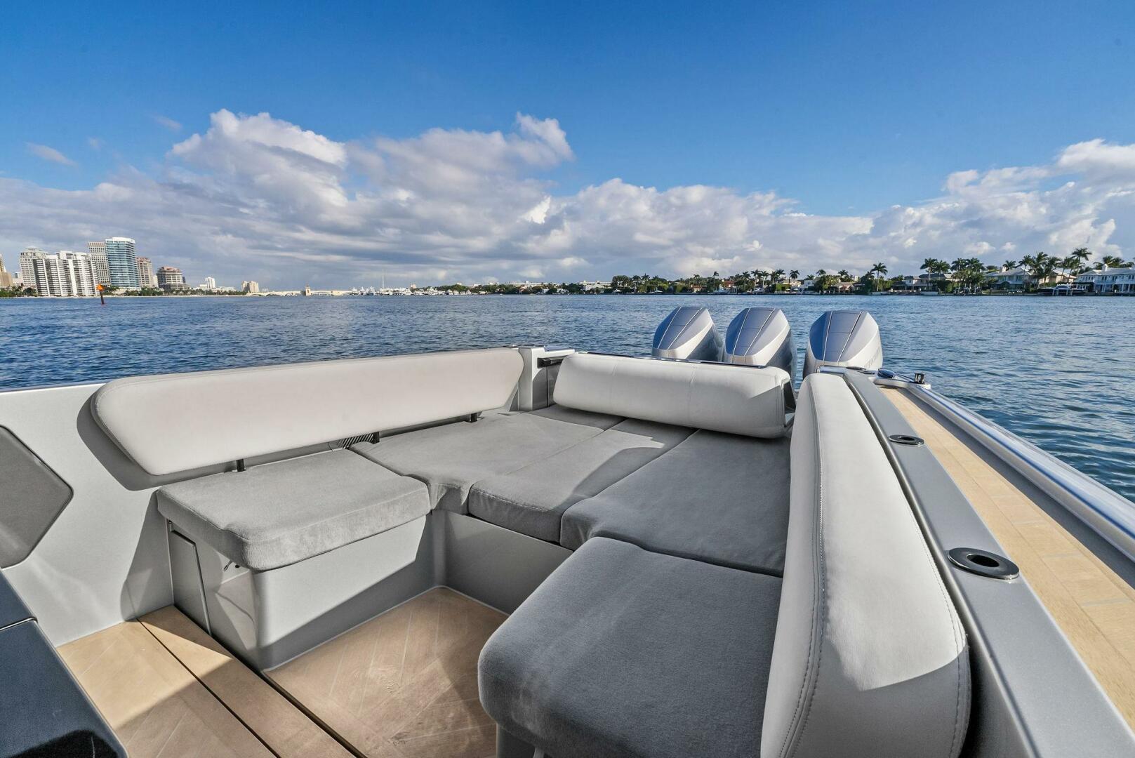 2025 Wajer Center Console - Image 16