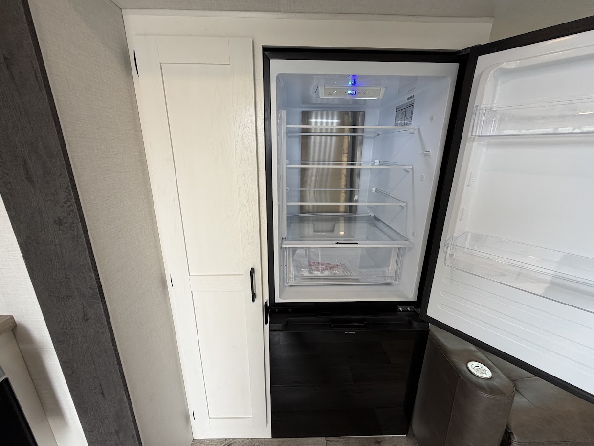 2026 VENTURE RV SIENNA 231VRK - Image 23