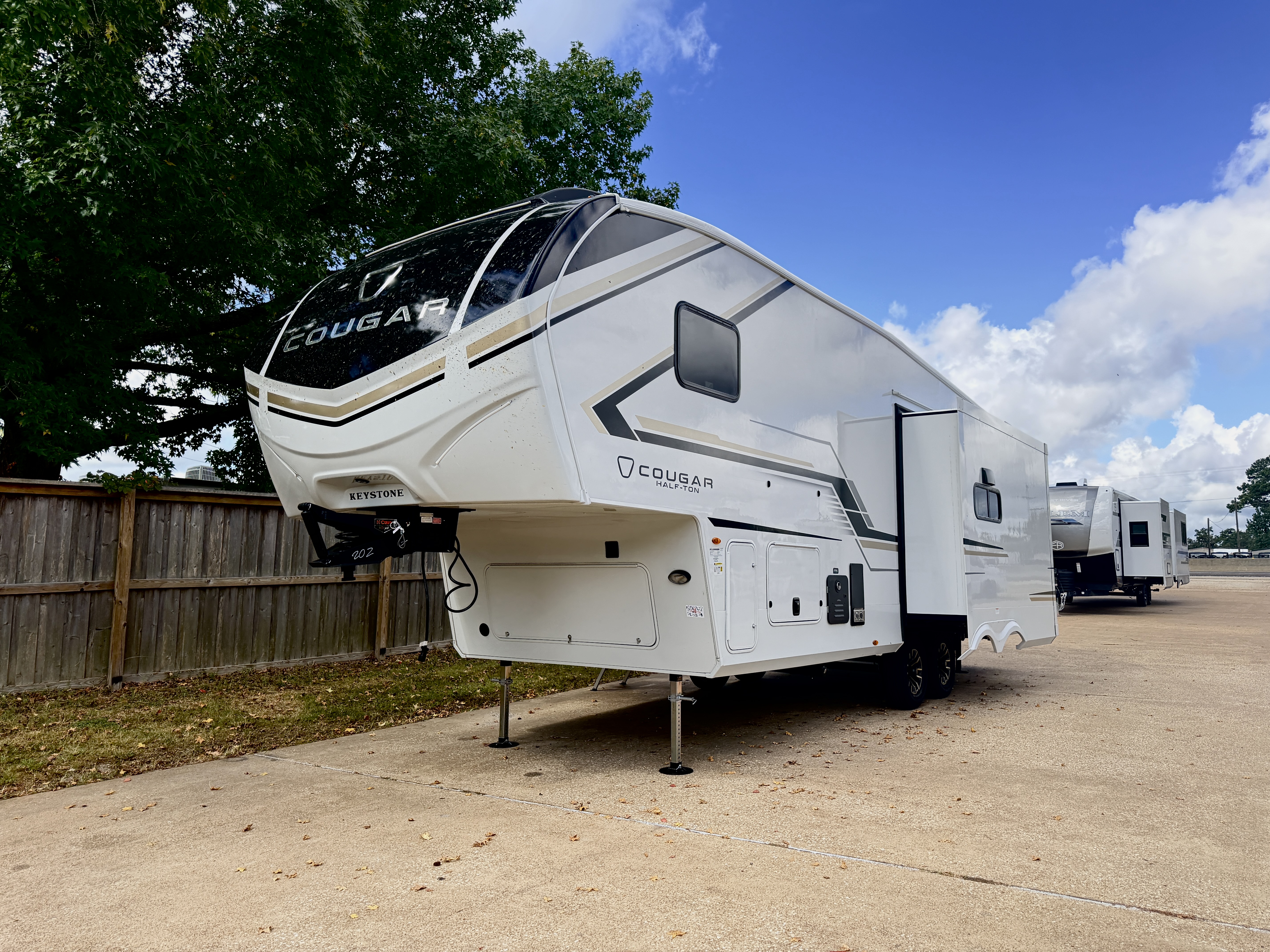 2027 Keystone Cougar Half-Ton 26RES - Image 3