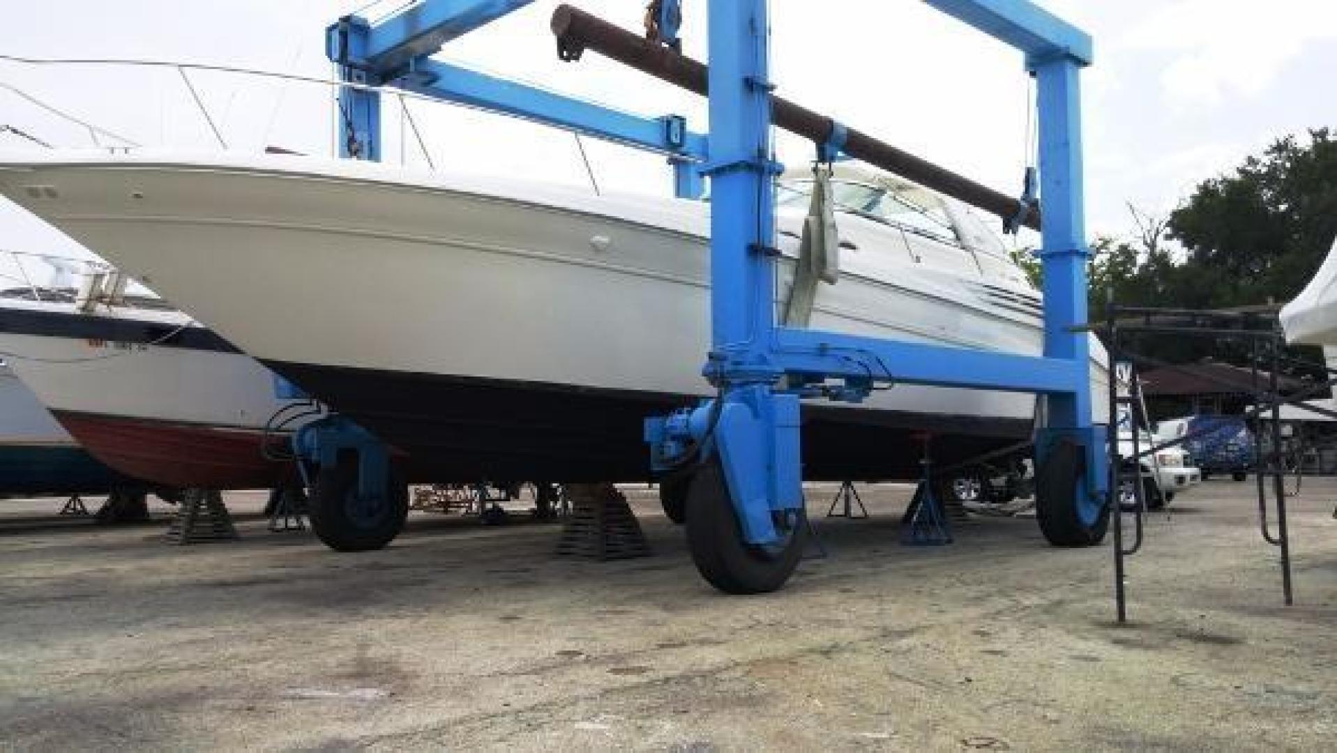 1997 Sea Ray Sundancer - Image 1