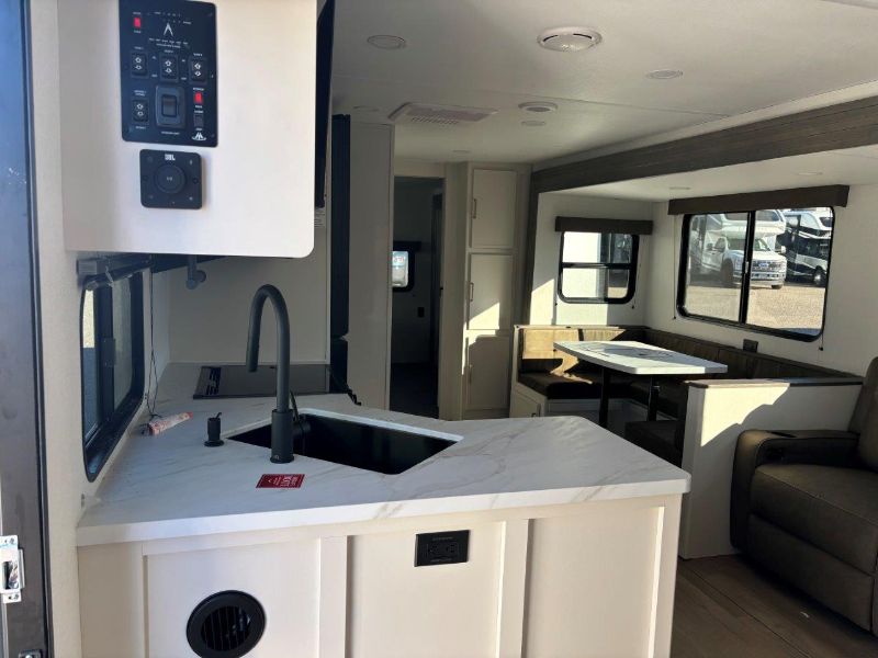 2026 Grand Design Transcend 335BHT - Image 6