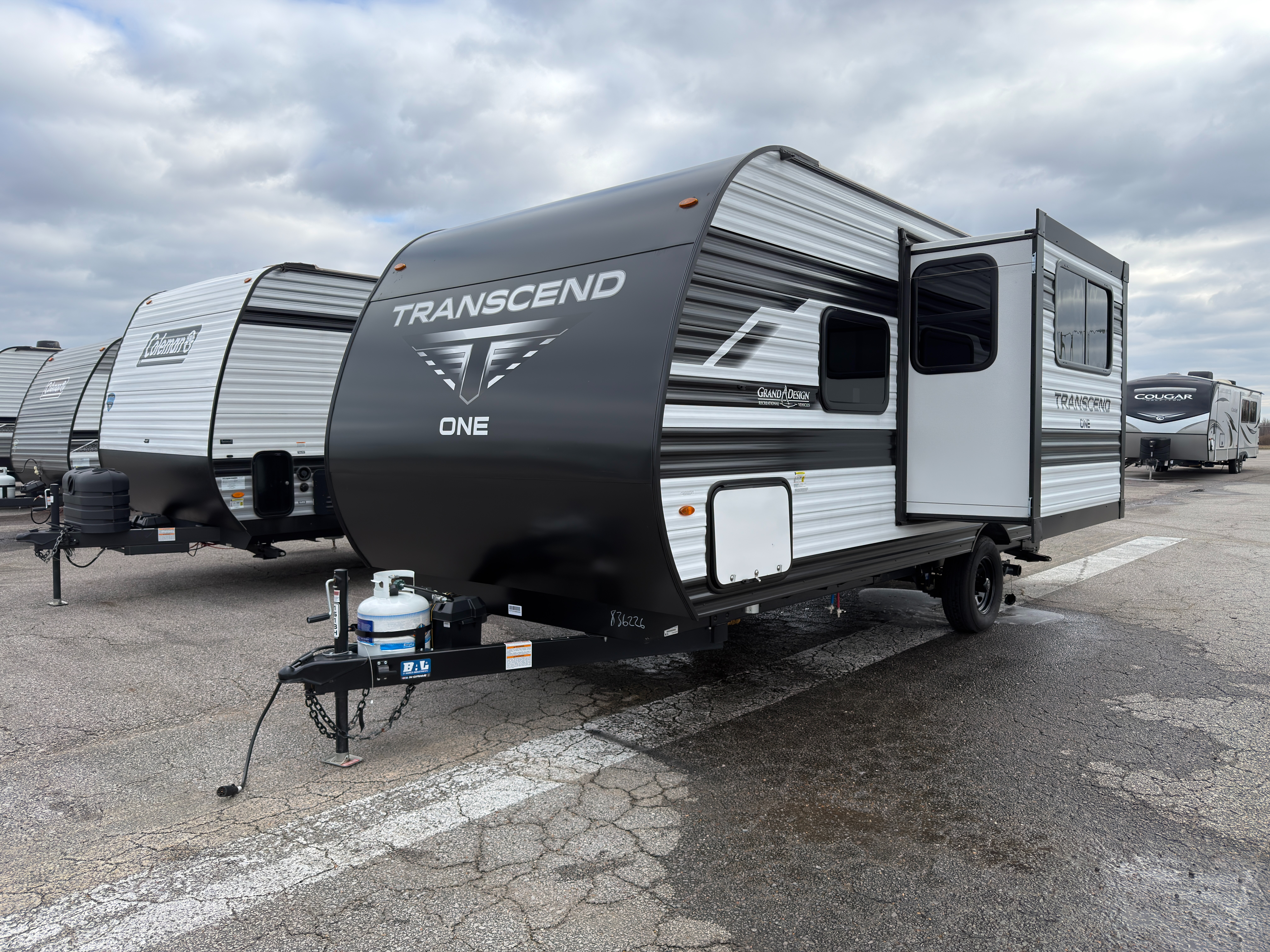 2025 Grand Design TRANSCEND XPLOR 161BH - Image 2