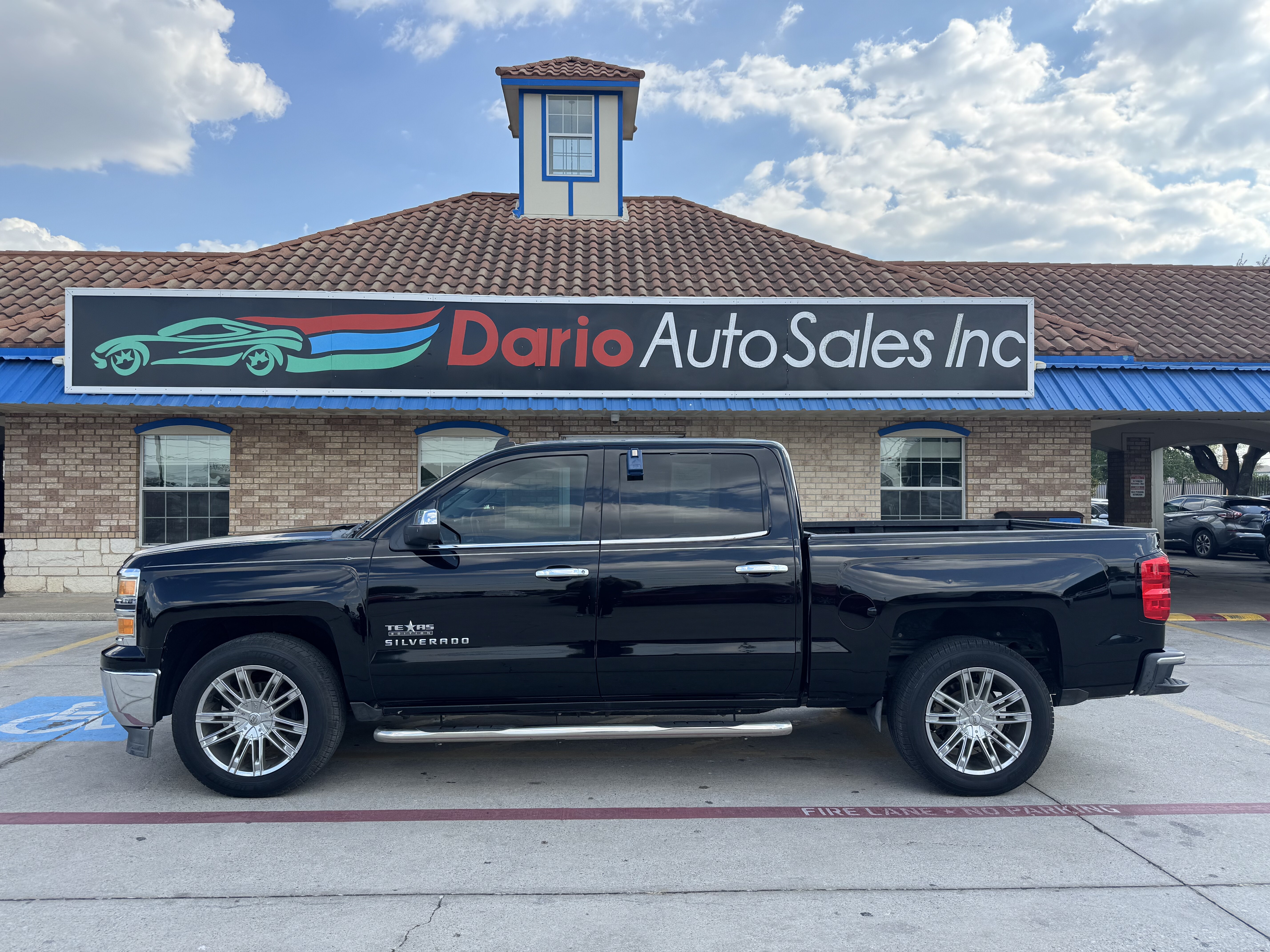 2014 Chevrolet Silverado 1500-V8 Crew Cab LT 2WD - Image 8
