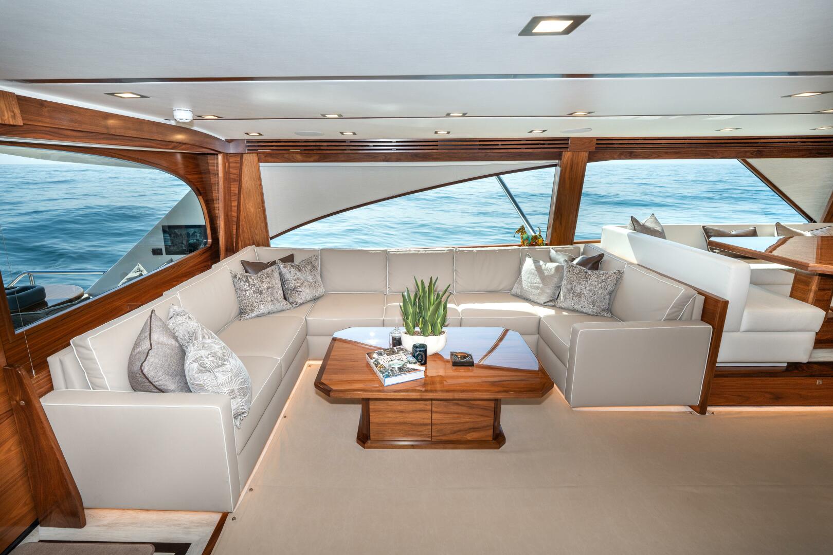 2025 Viking 90 Convertible - Image 16