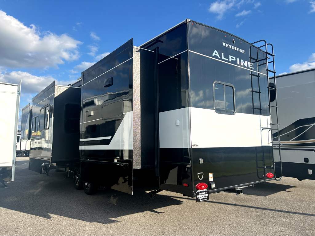 2026 Keystone AVALANCHE 366LS - Image 3