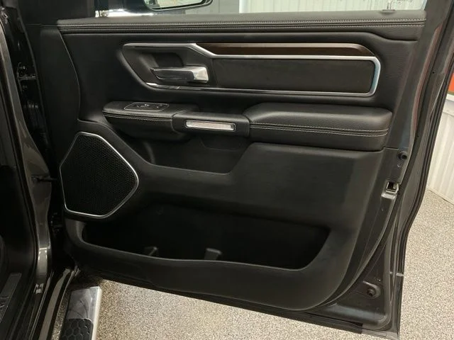 2021 Ram Ram 1500 Pickup Crew Cab Laramie 4WD - Image 25