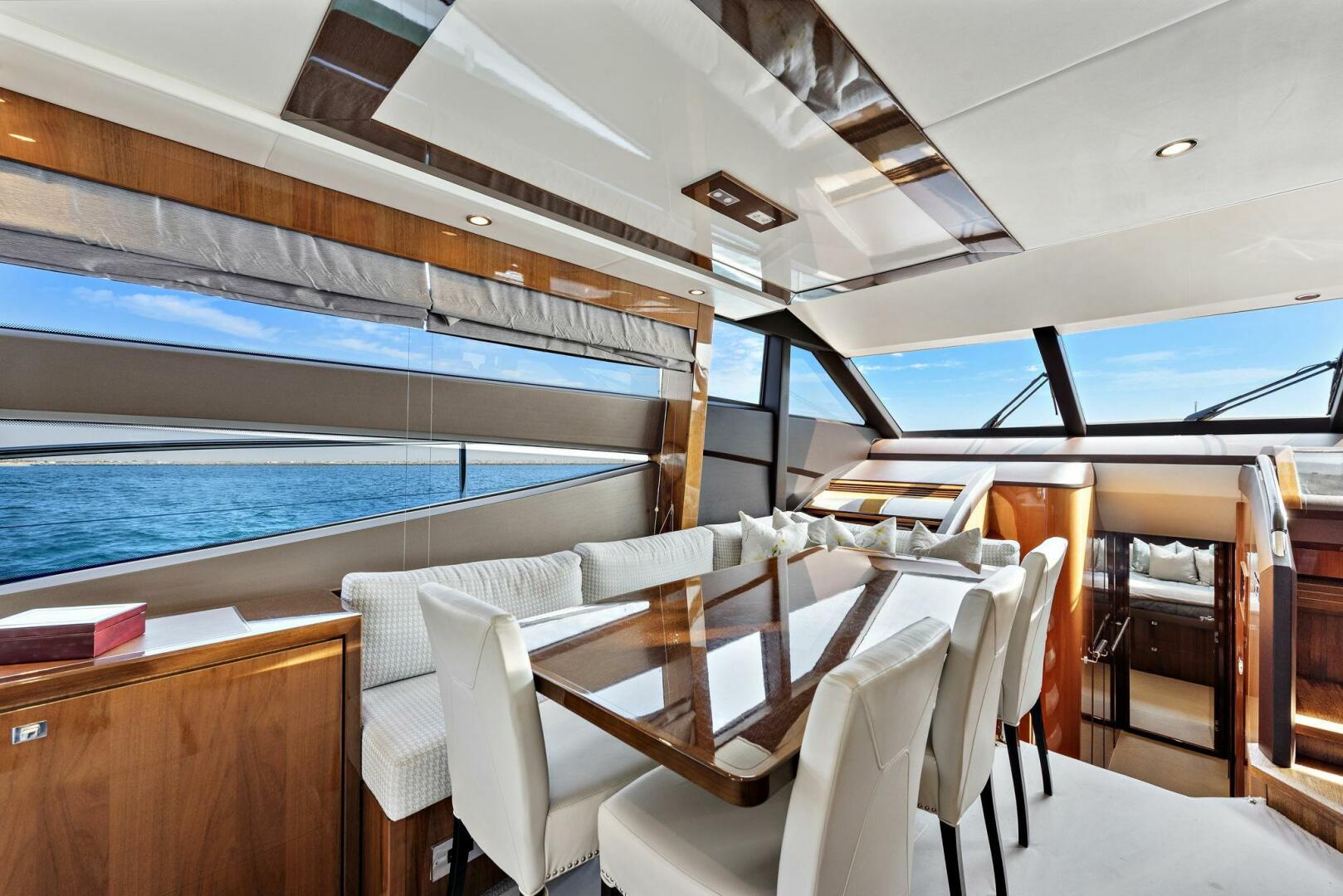 2015 Princess 72 Motoryacht - Image 22