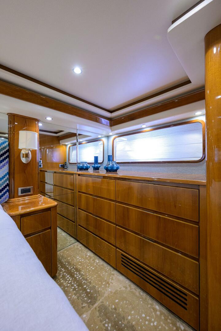 2014 Viking 76 Enclosed Bridge - Image 26