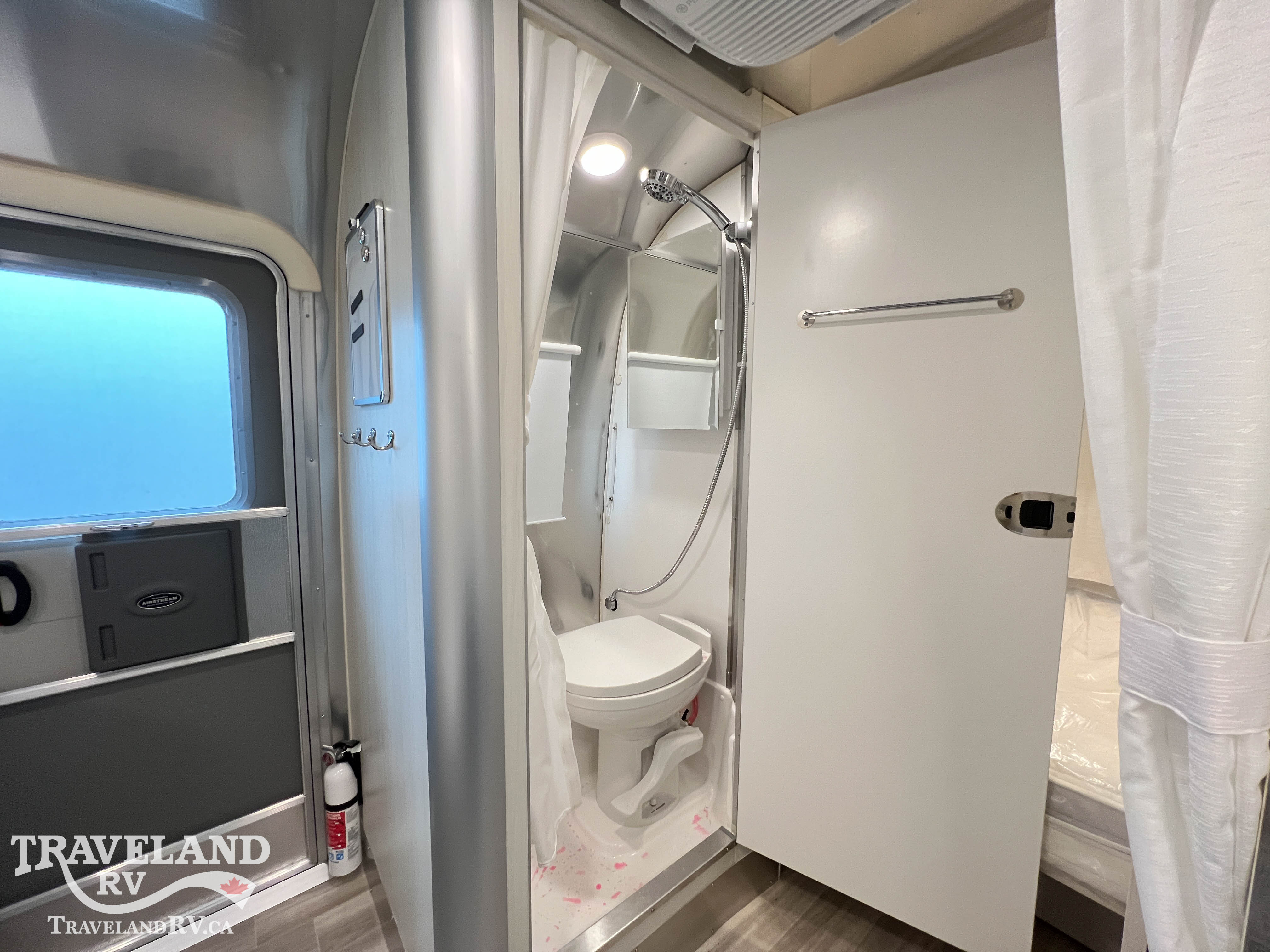 2026 AIRSTREAM 16RB BAMBI - Image 23