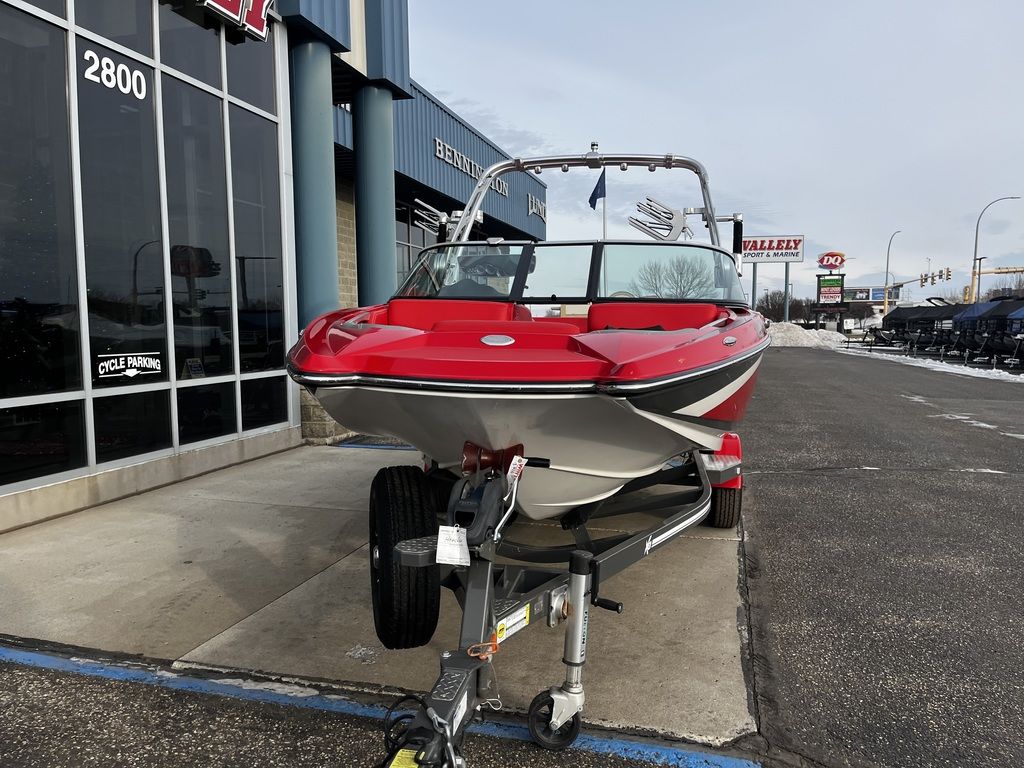 2016 MasterCraft X2 - Image 8