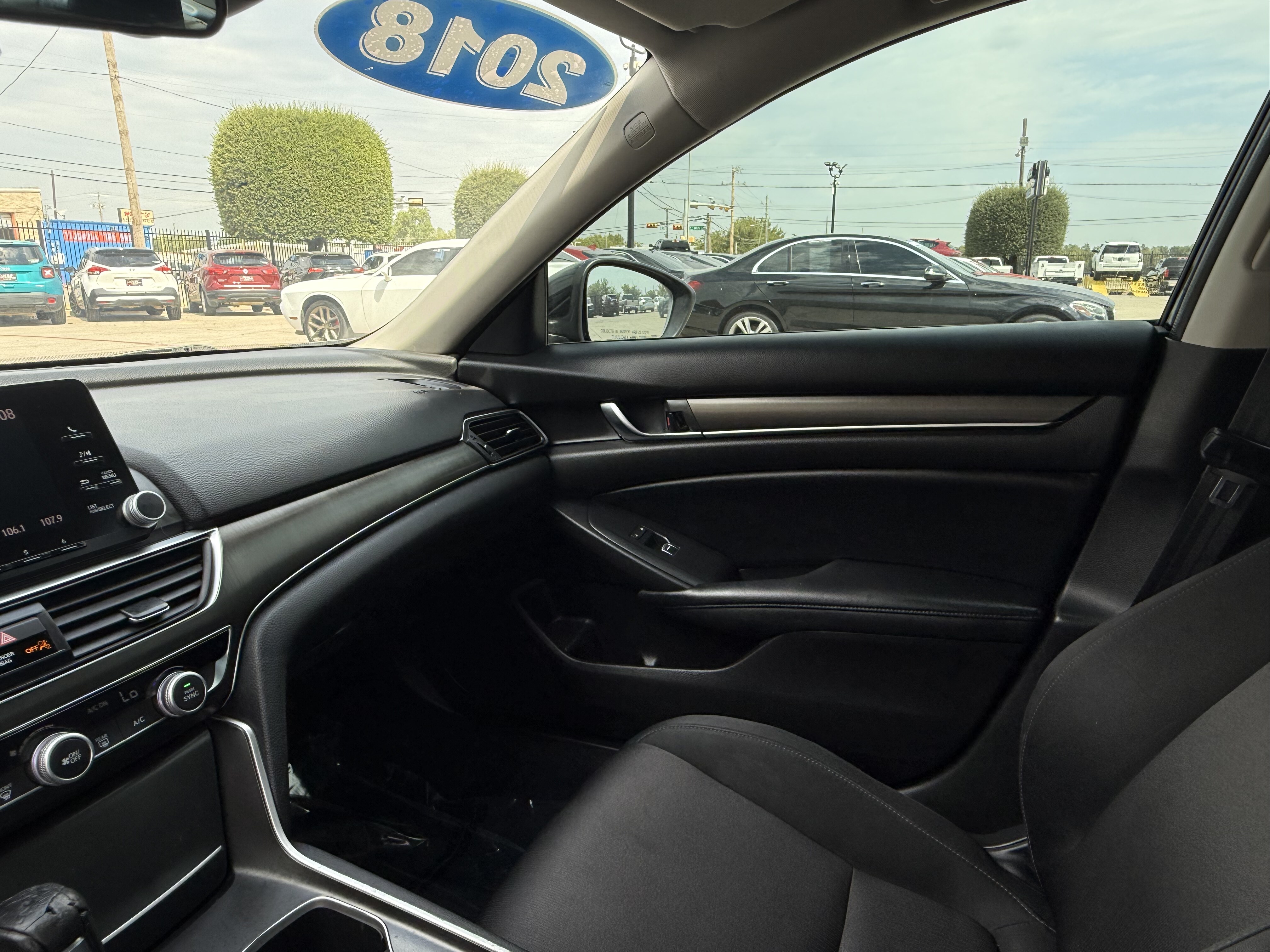 2018 Honda Accord Sedan 4D LX I4 - Image 23