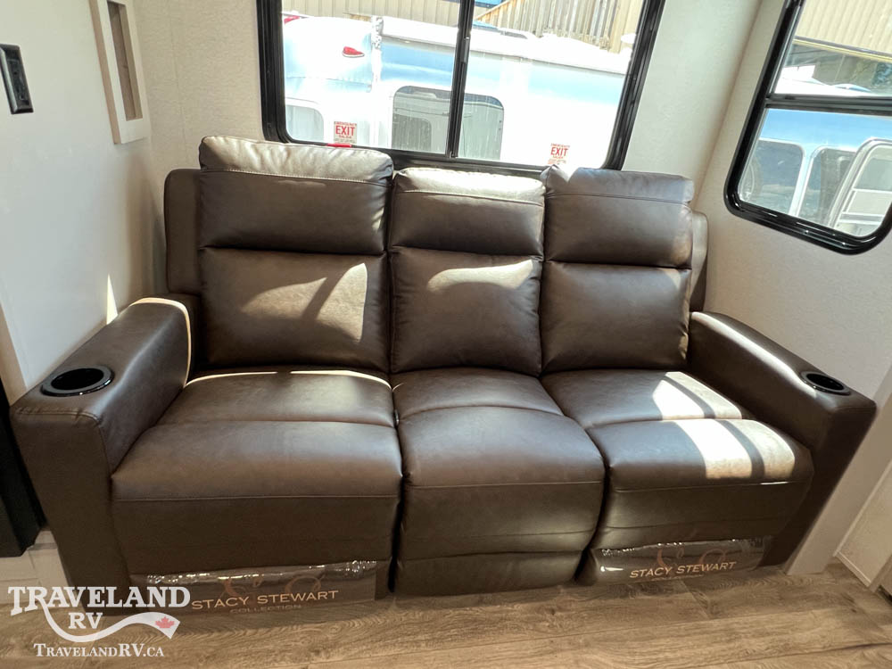 2027 HEARTLAND SUNDANCE XLT 24ML - Image 18