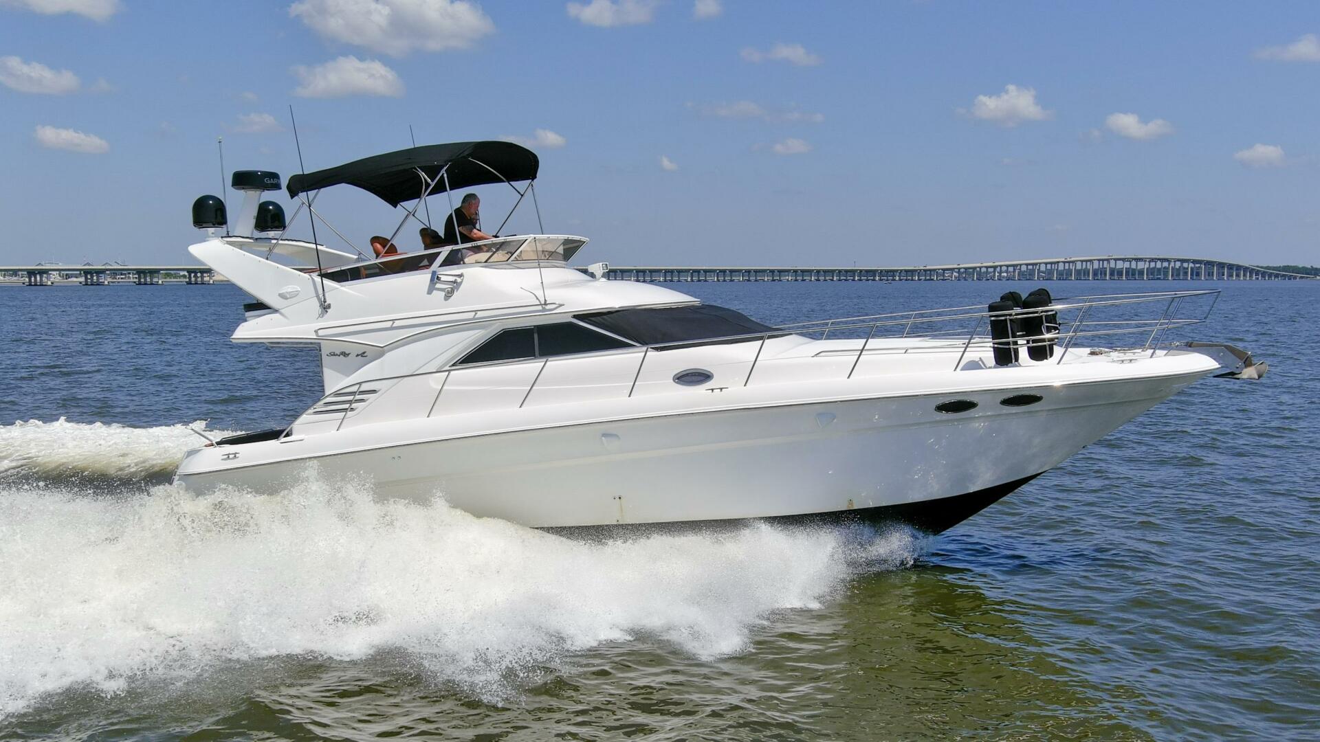 2000 Sea Ray 400 Sedan Bridge - Image 1