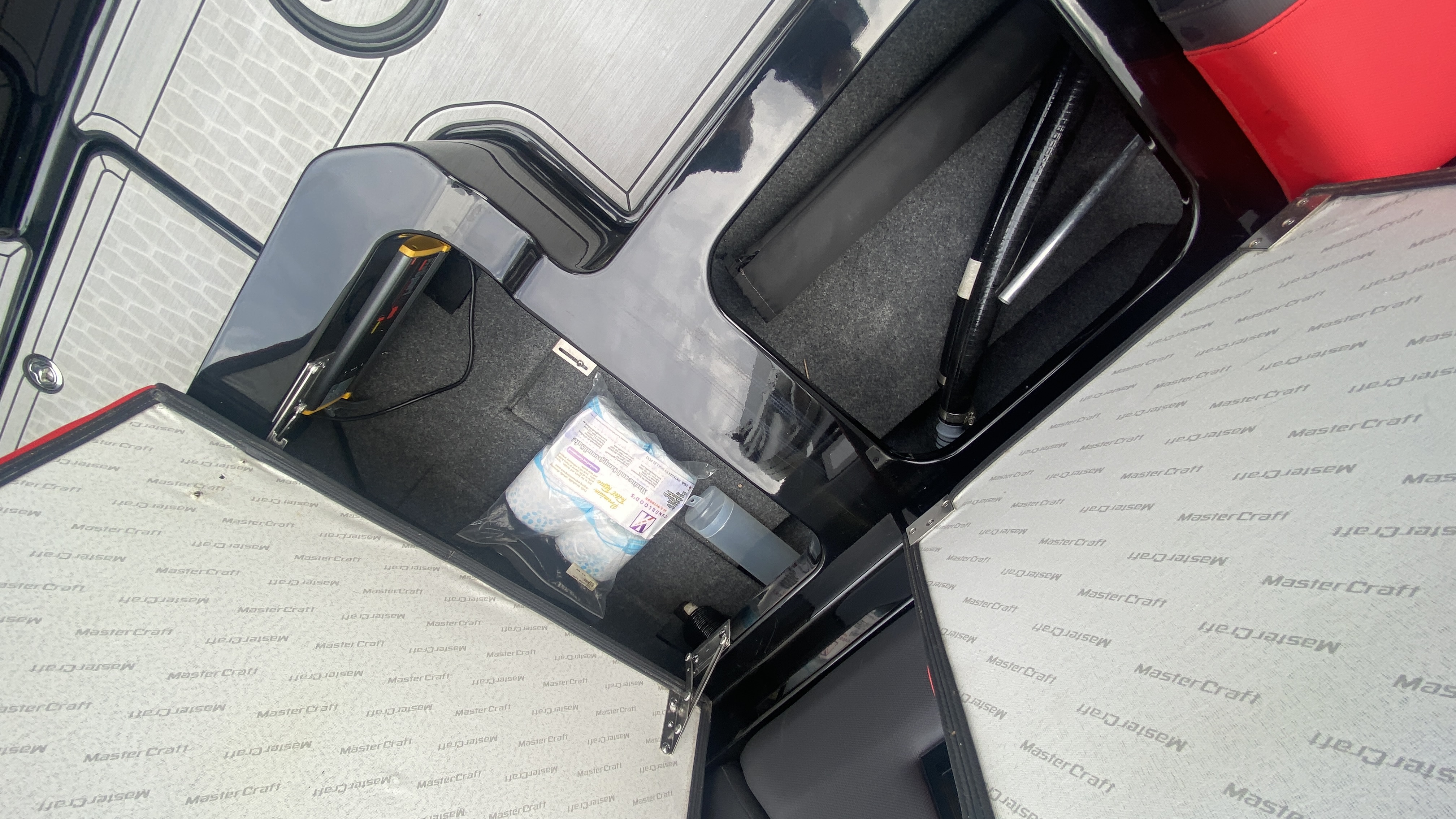 2021 MasterCraft X26 - Image 24