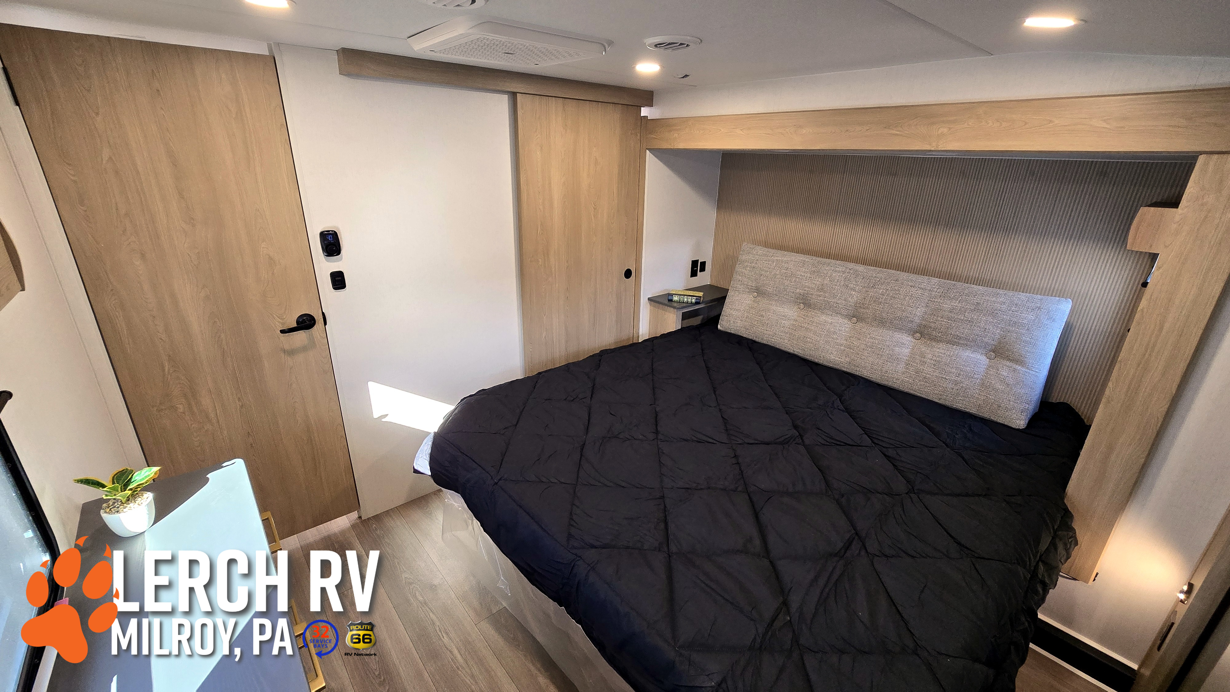 2026 KZ RV Ridgeway 35BH - Image 34