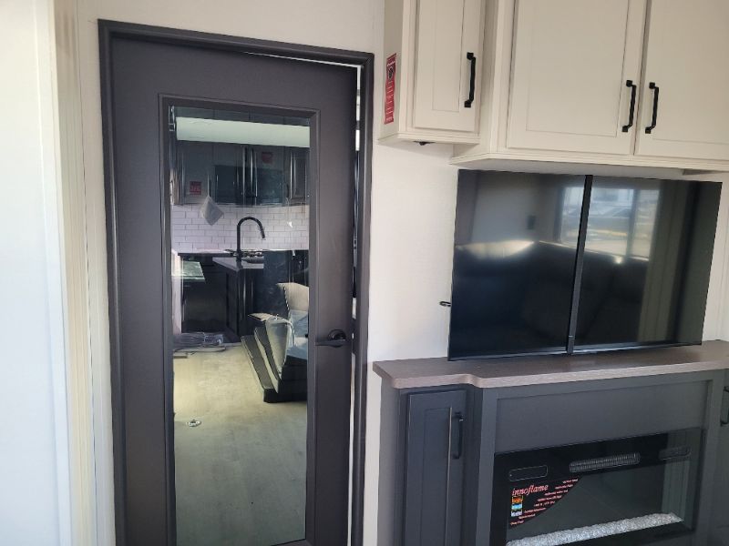2026 Grand Design Momentum G-Class Fifth Wheel 394G - Image 10