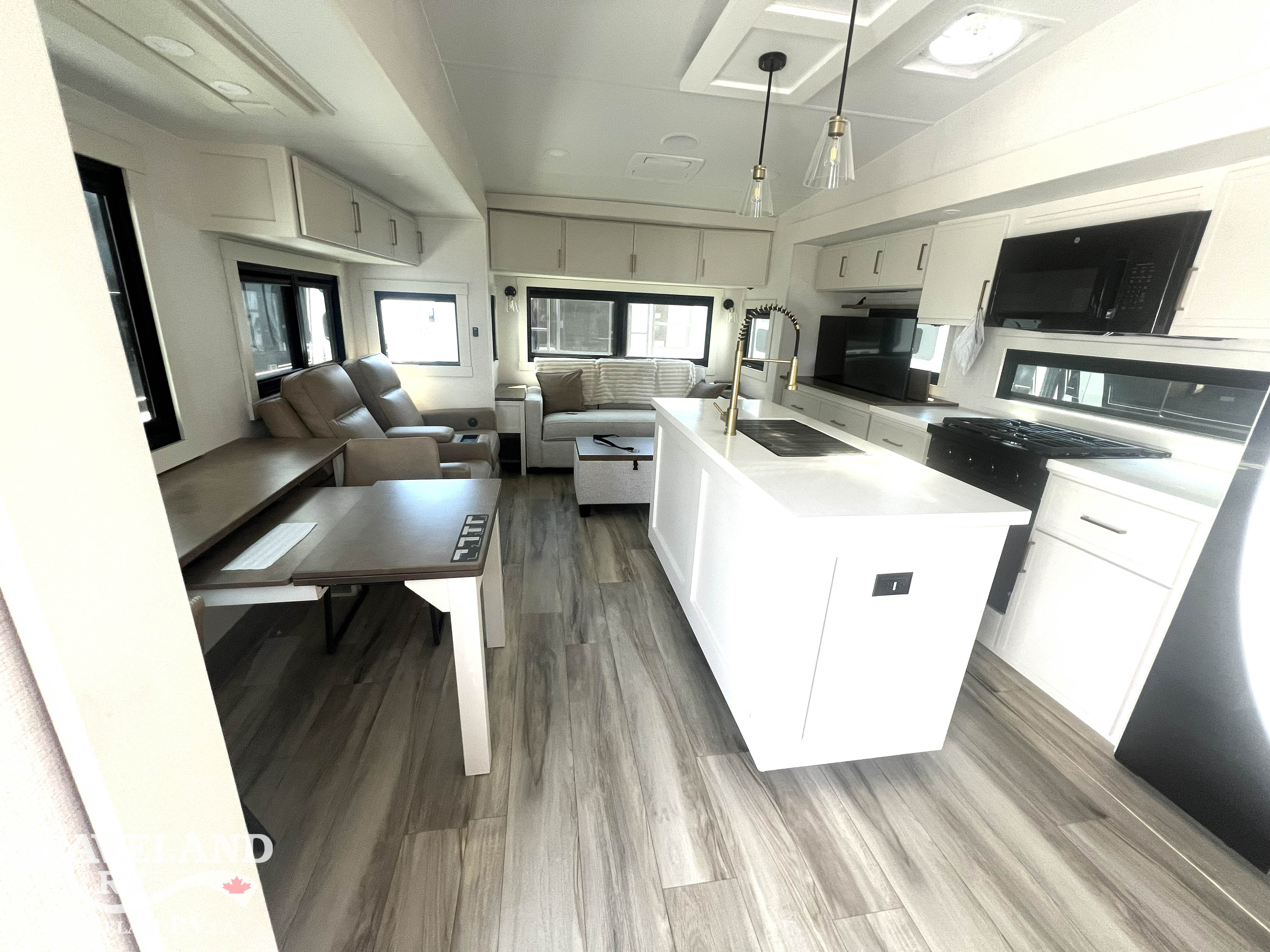 2027 Brinkley RV Model Z 3100 - Image 3