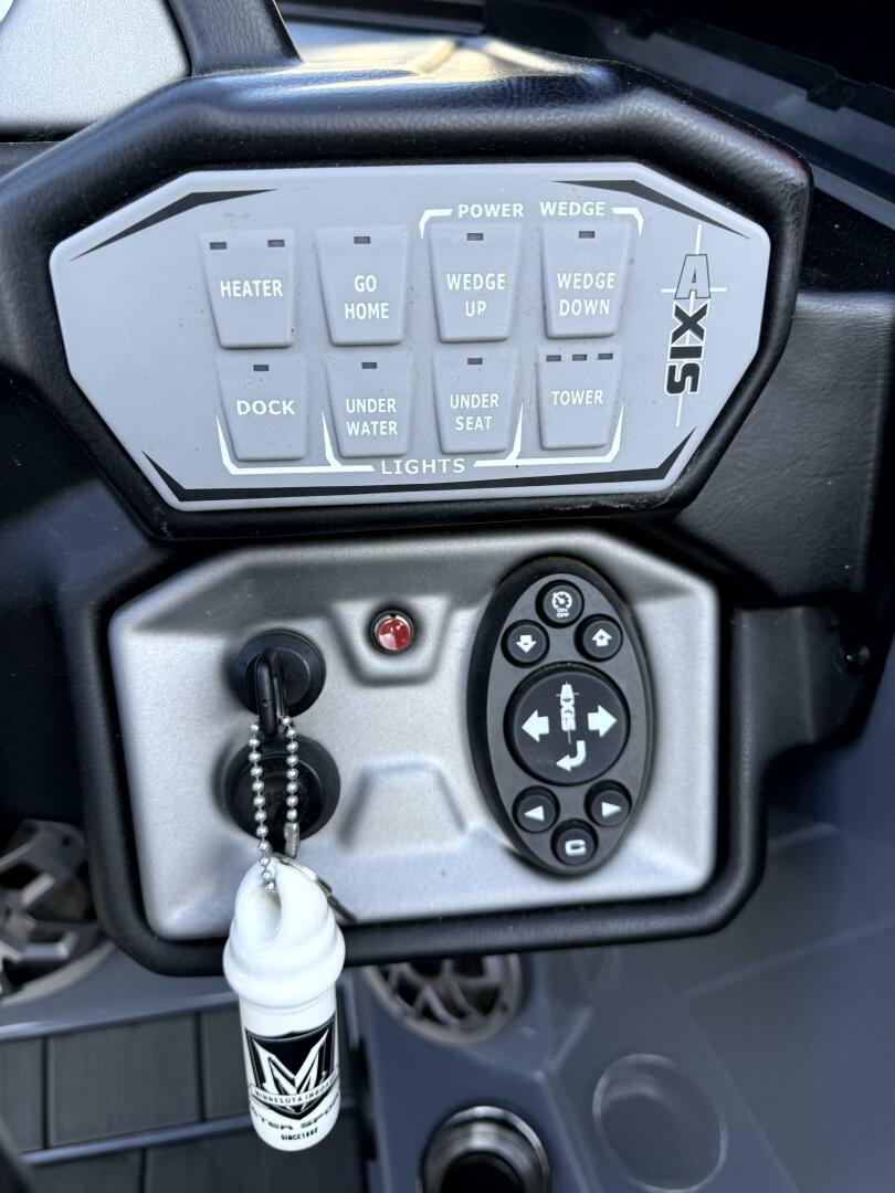 2020 Axis T23 - Image 6