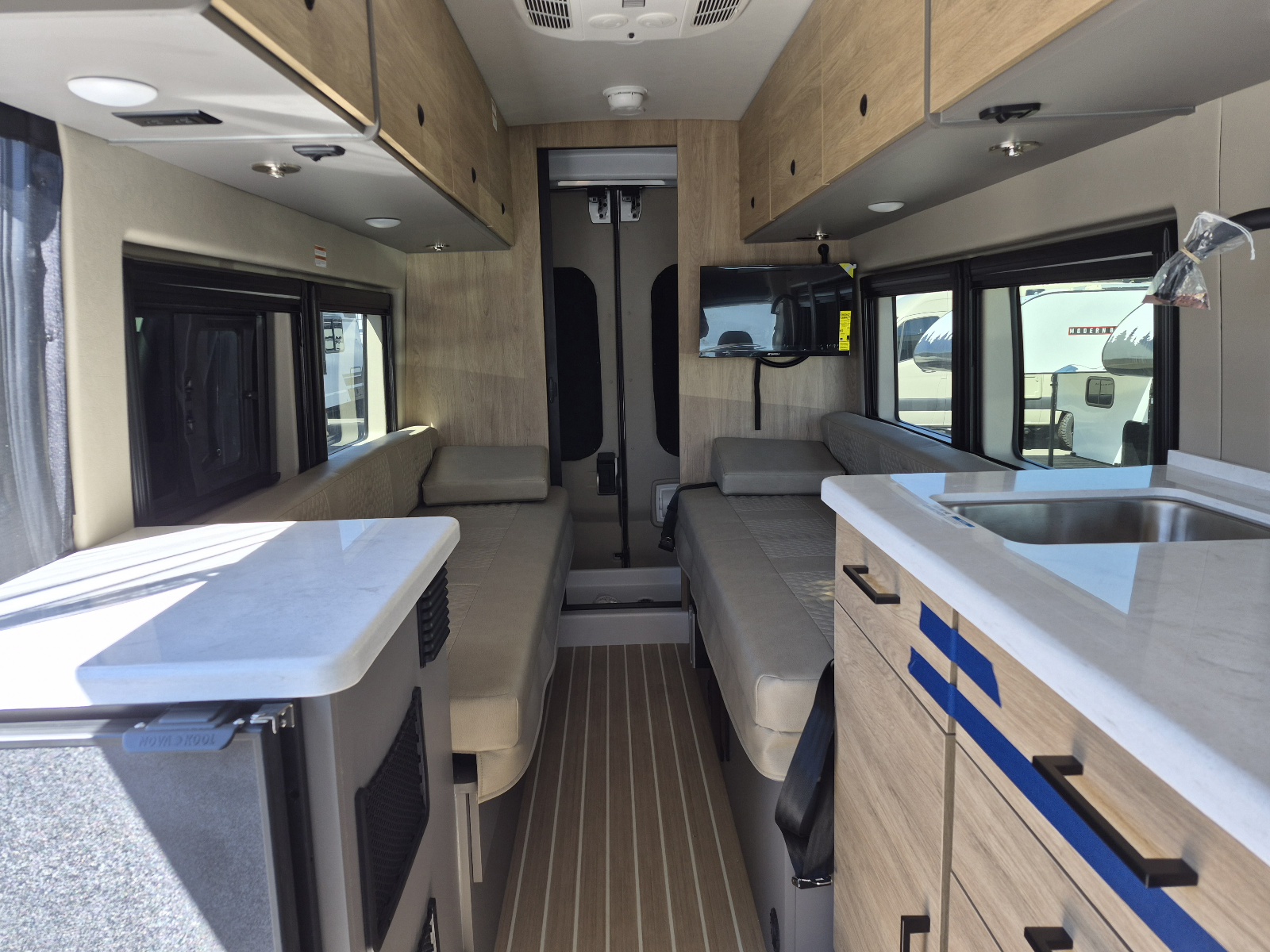 2027 Entegra Coach Expanse 21T - Image 7