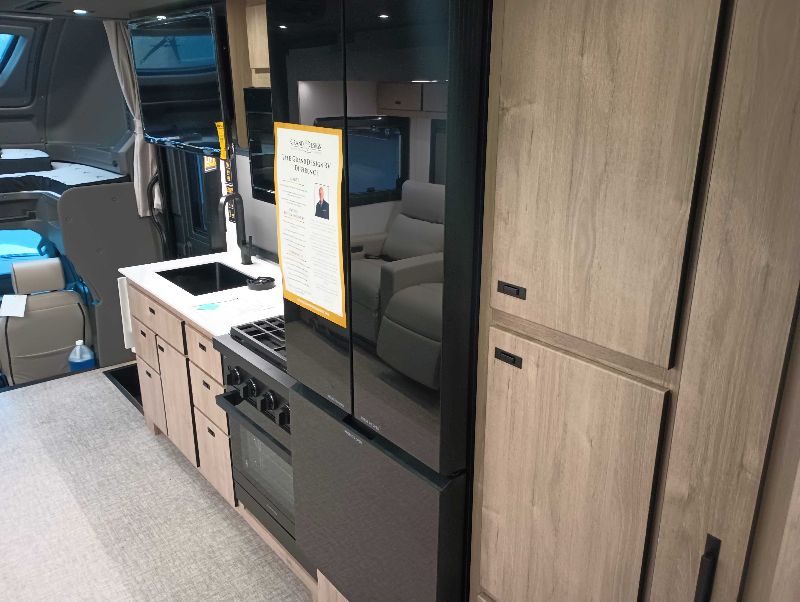 2026 Grand Design Lineage Series F 31ZW - Image 21