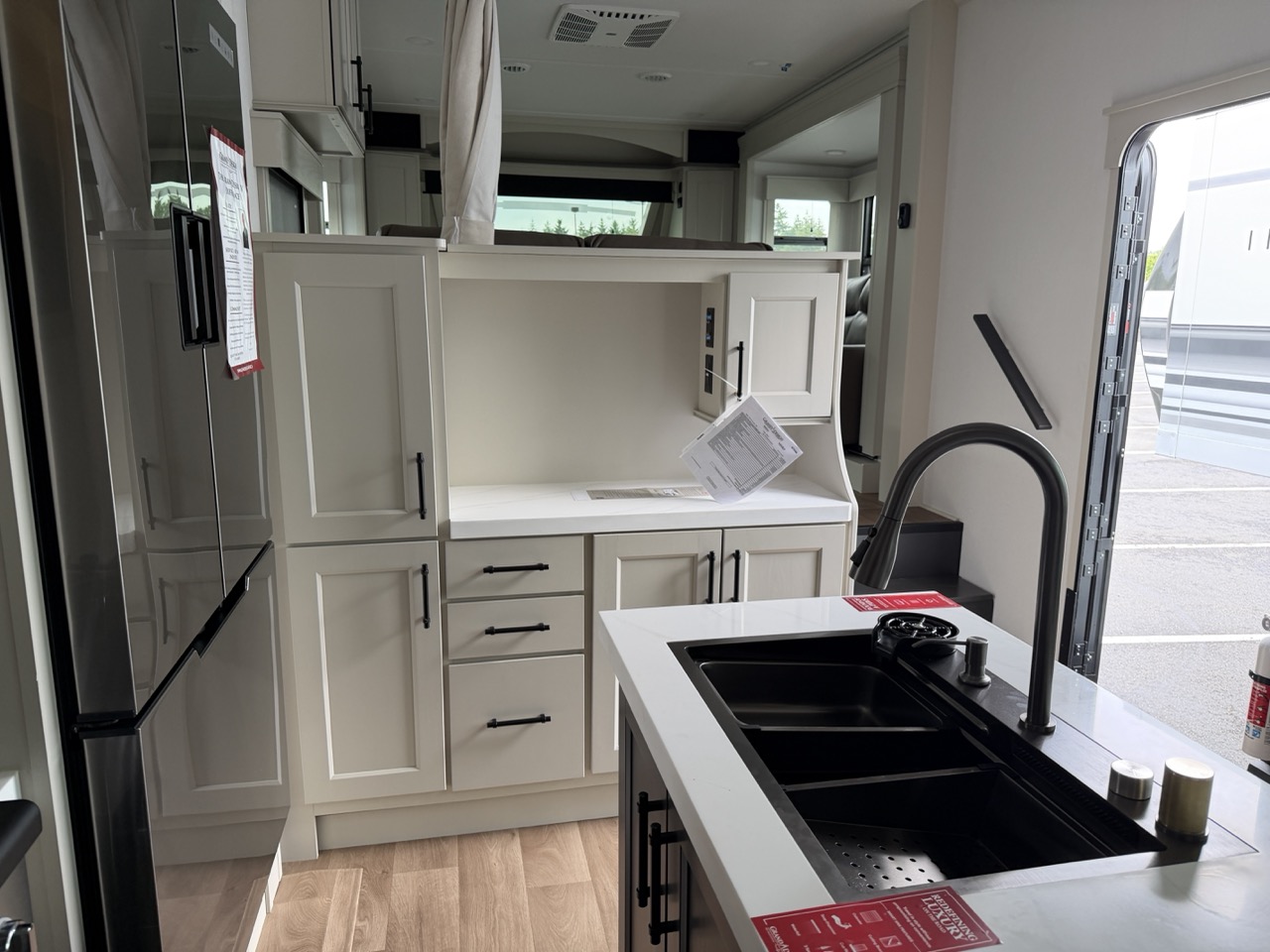 2026 Grand Design Solitude 380FL - Image 27