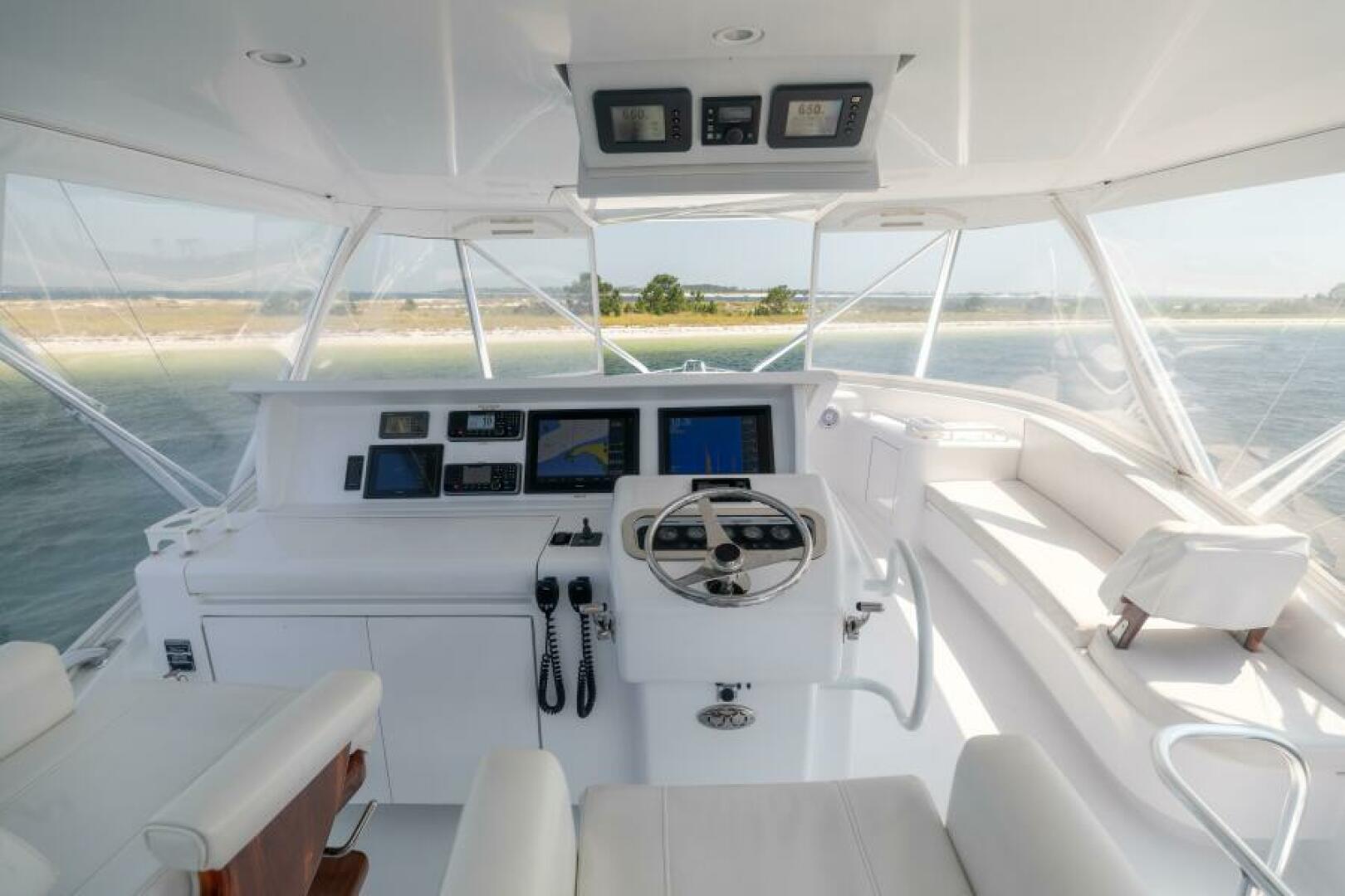 2008 Hatteras 60 Convertible - Image 24