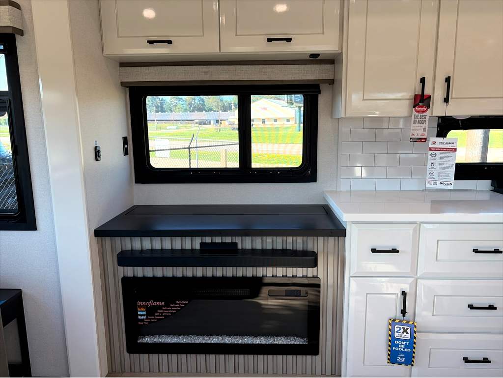 2027 JAYCO PINNACLE 39FBRL - Image 11