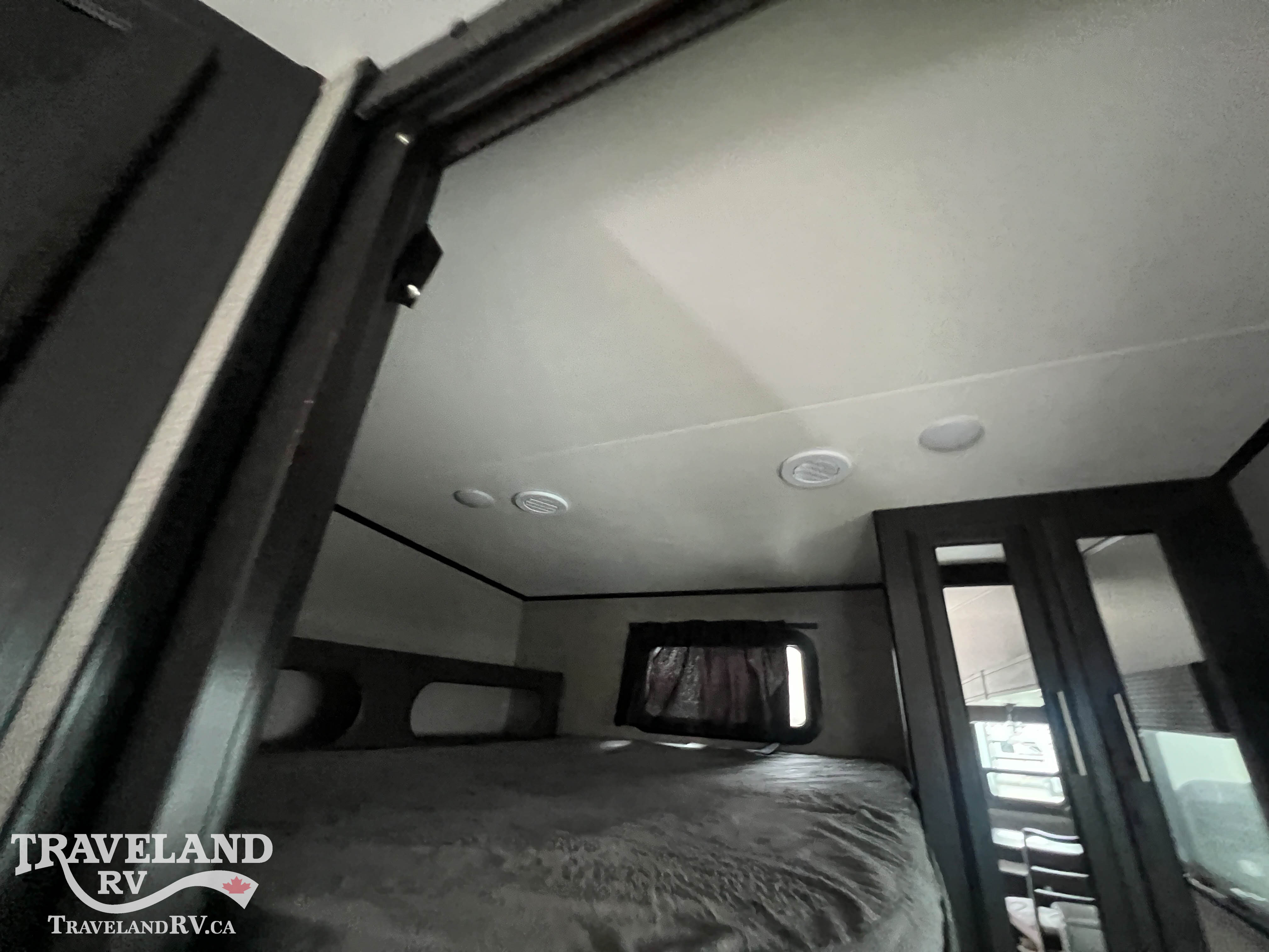 2021 JAYCO EAGLE SL HT 29.5 BHDS - Image 10
