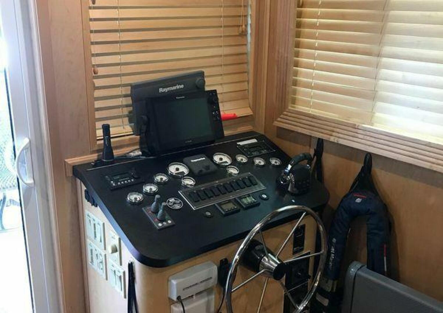 2017 Sumerset Houseboat - Image 134