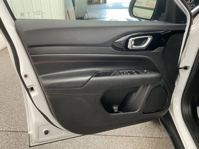 2025 Jeep Compass Trailhawk 4x4 - Image 11
