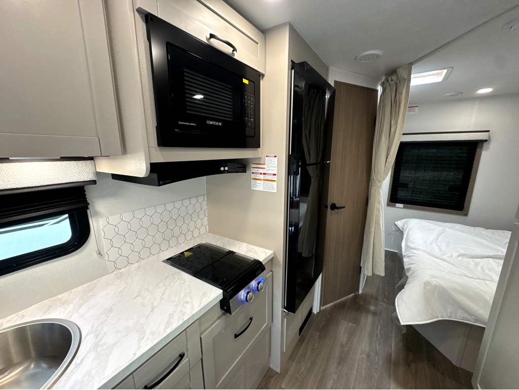 2027 ENTEGRA COACH ODYSSEY SE 22C - Image 27