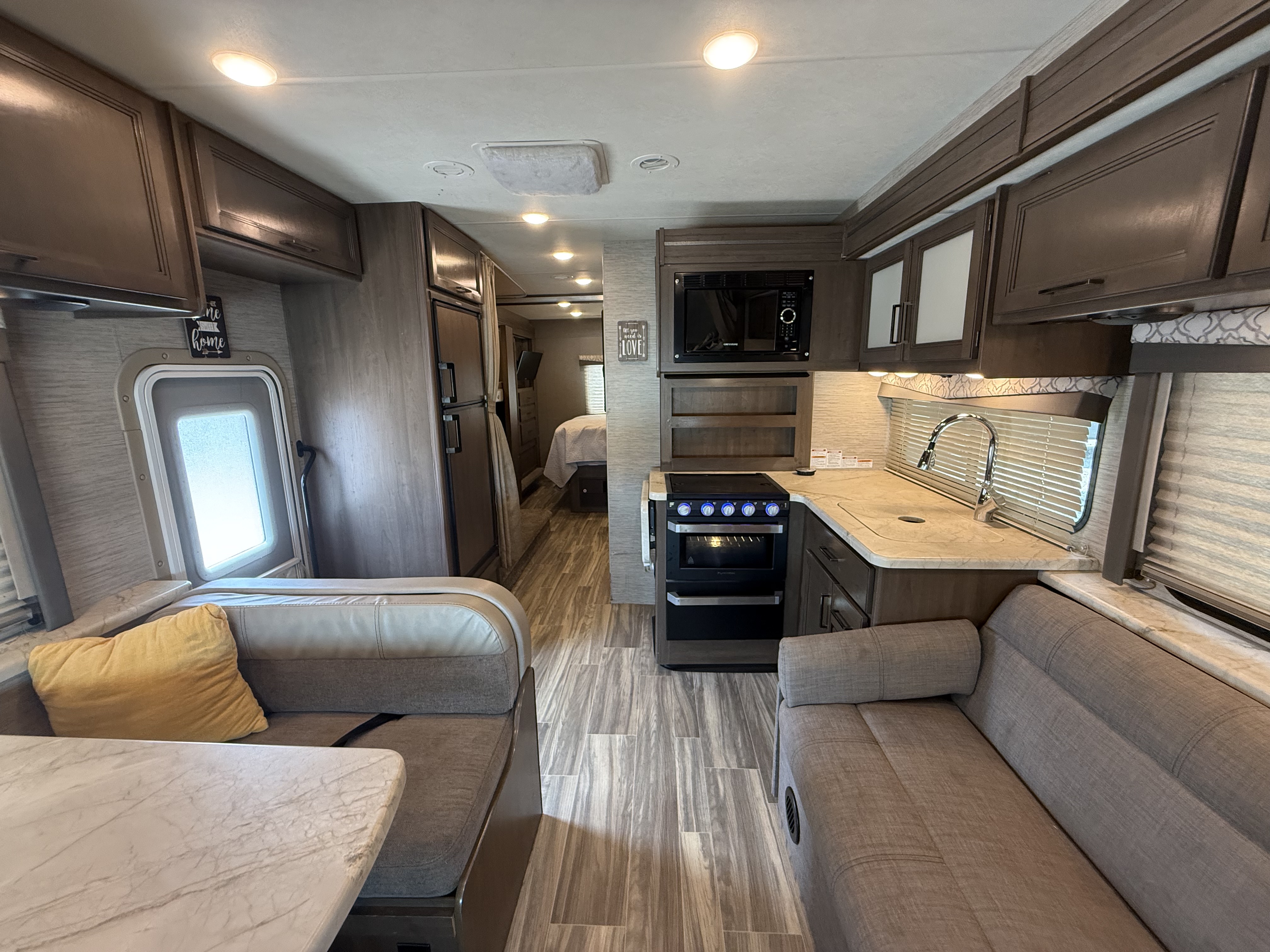 2021 Thor Motor Coach Freedom Elite 30FE - Image 16