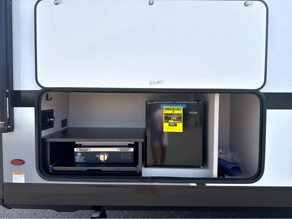 2027 JAYCO JAY FEATHER 29QBH - Image 6