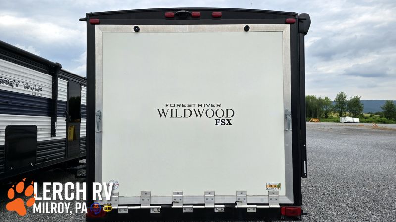 2018 Forest River Wildwood X-Lite FSX 180RT - Image 5