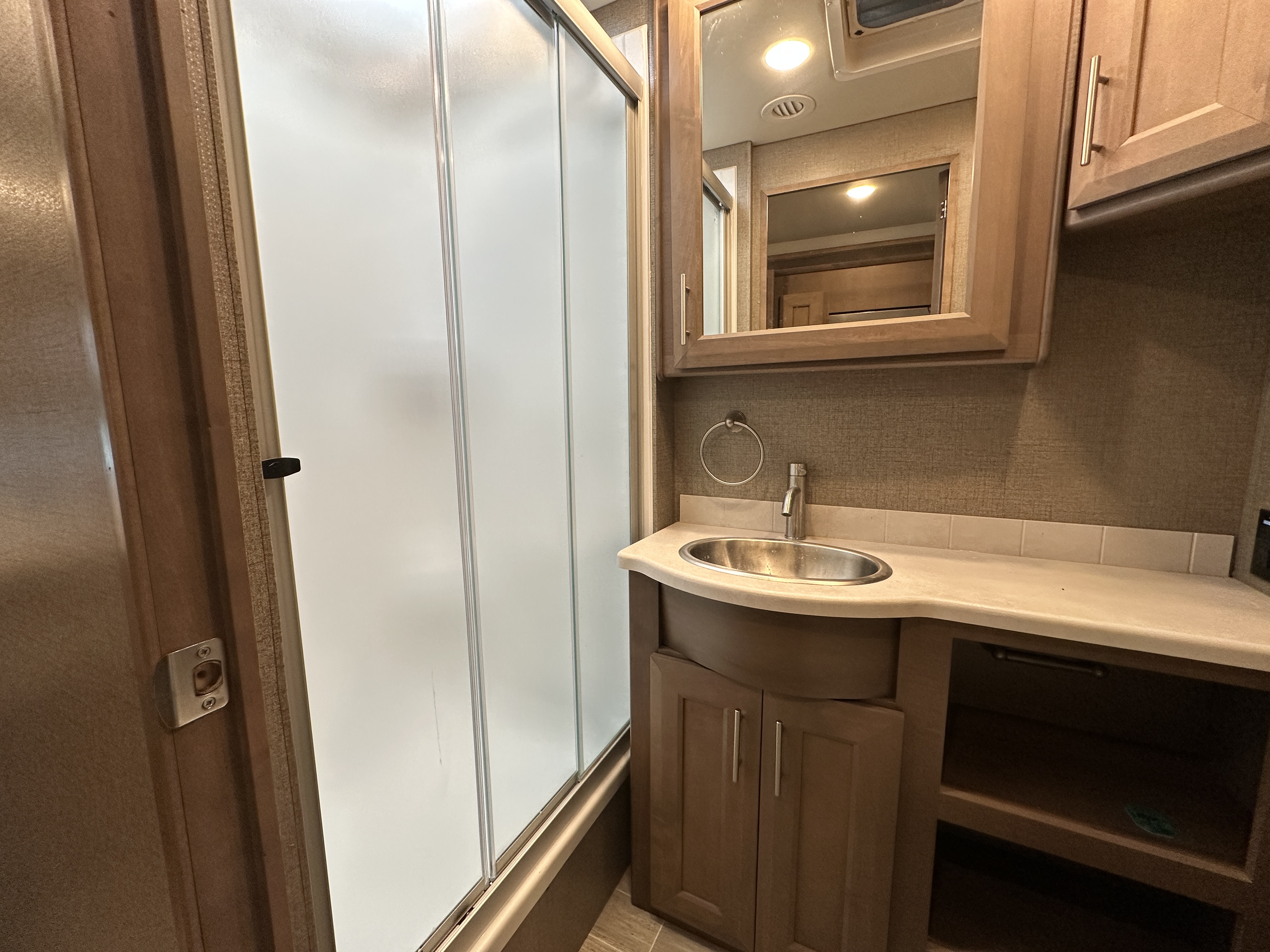 2022 THOR MOTOR COACH MIRAMAR 35.2 - Image 13