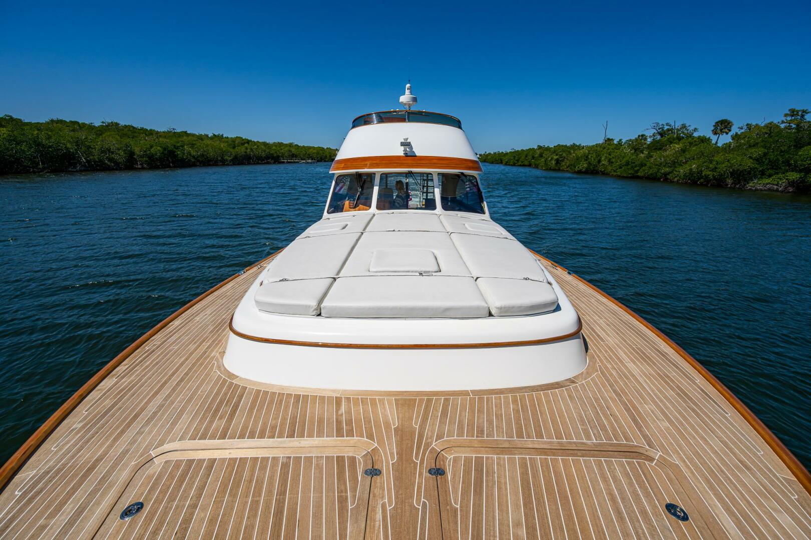 2021 Hinckley Talaria 55 Flybridge MKII - Image 3