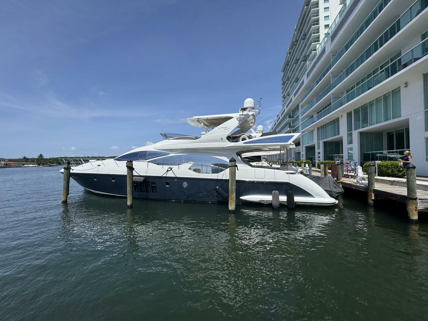 2014 Azimut Flybridge - Image 1