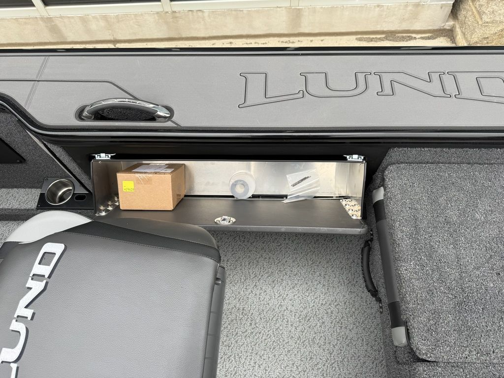 2026 Lund 2075 Pro-V Sport - Image 16