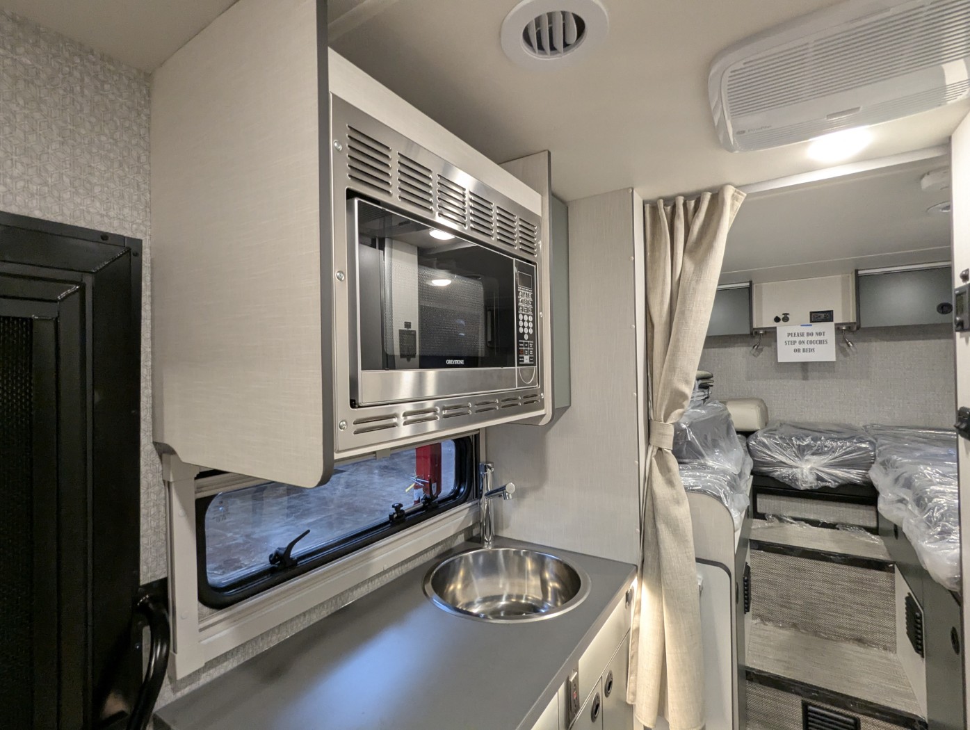 2026 Winnebago EKKO Sprinter 23B AWD - ATH Edition - Image 36