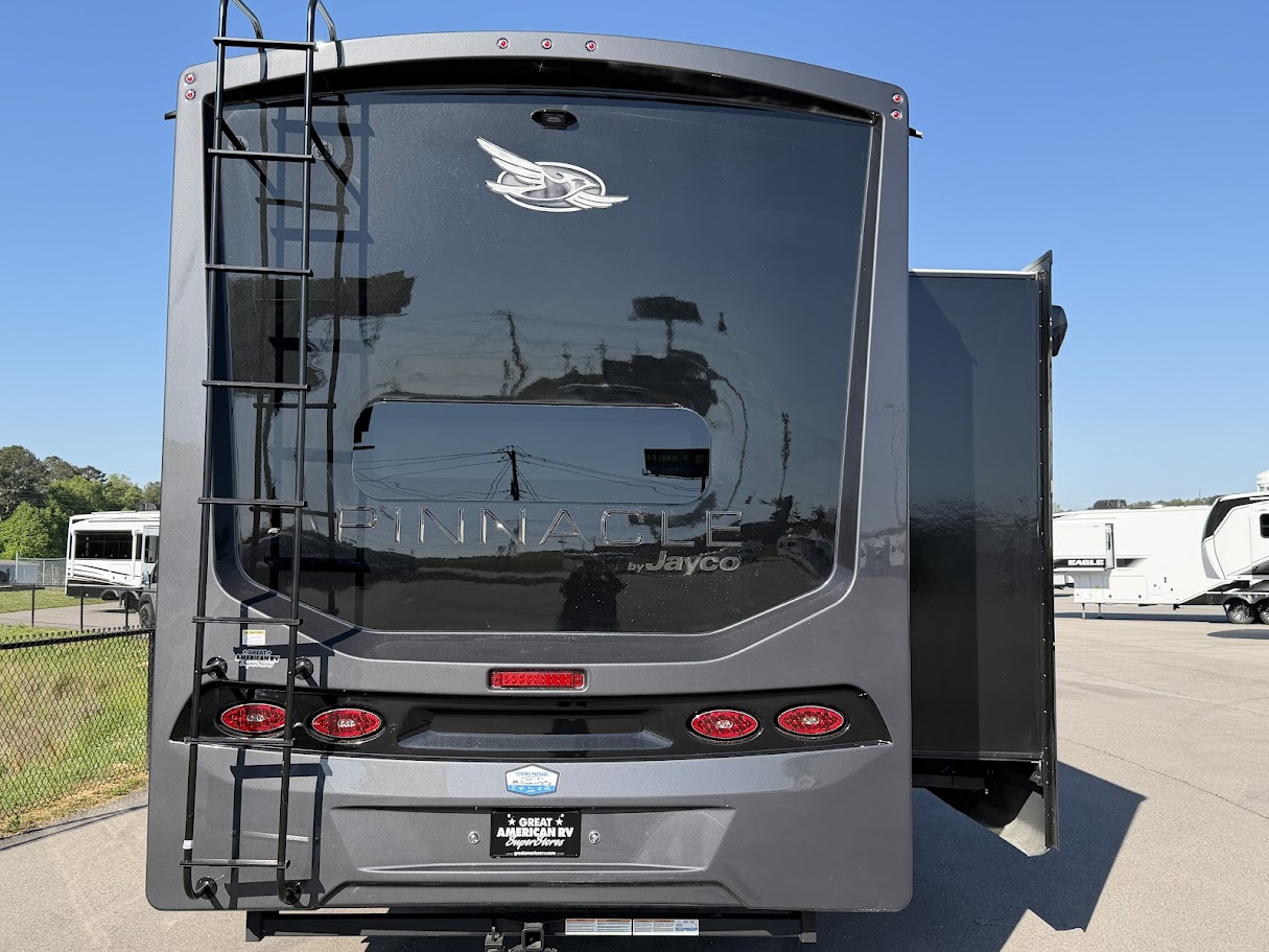 2026 JAYCO PINNACLE 38FBRK - Image 5