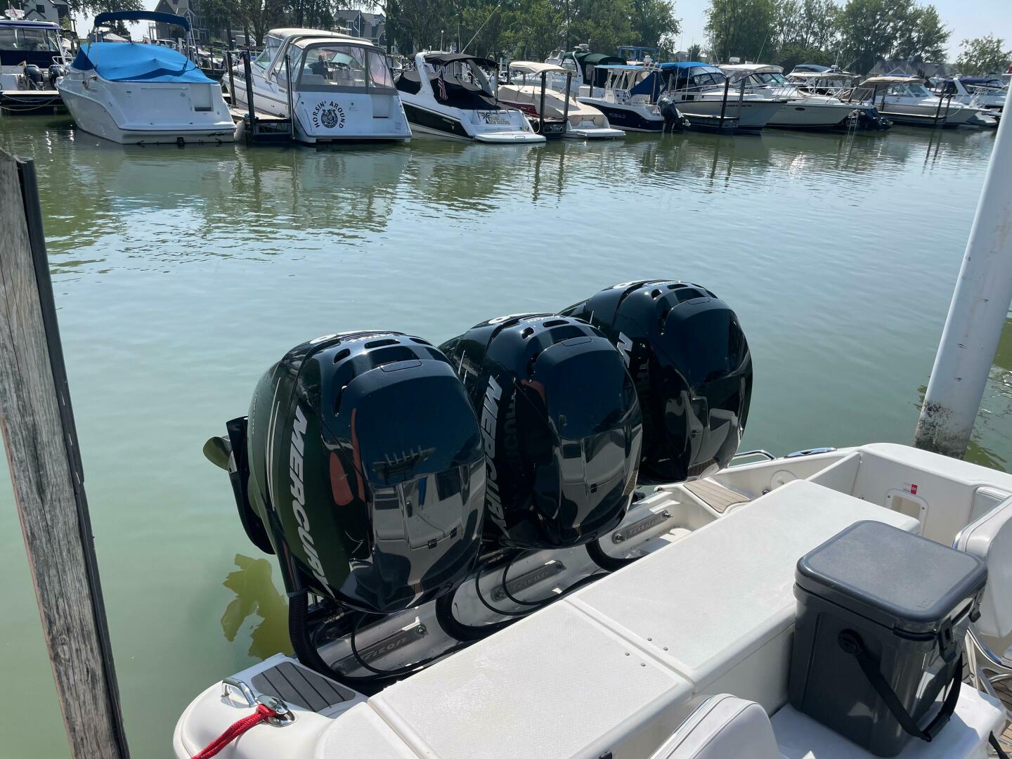 2009 Triton 351 Center Console - Image 12
