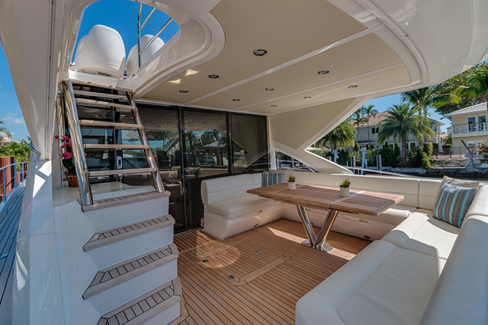 2015 Sunseeker Sport Yacht 68 - Image 40