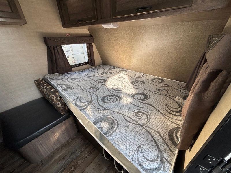 2017 Pacific Coachworks Might Lite 16BB - Image 3